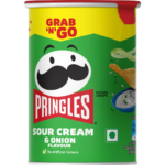pringles potato chips | sour cream & onion